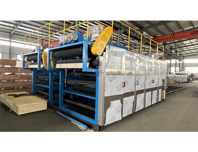 某污水處理廠訂購的2臺(tái)污泥二次脫水機(jī)完工發(fā)貨！